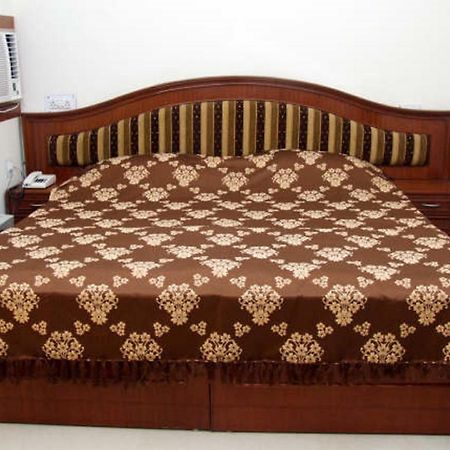Hotel Sunrise Inn Lucknow Dış mekan fotoğraf