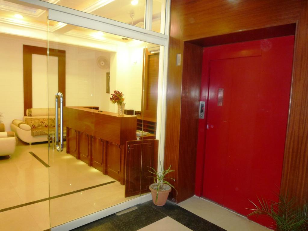 Hotel Sunrise Inn Lucknow Dış mekan fotoğraf